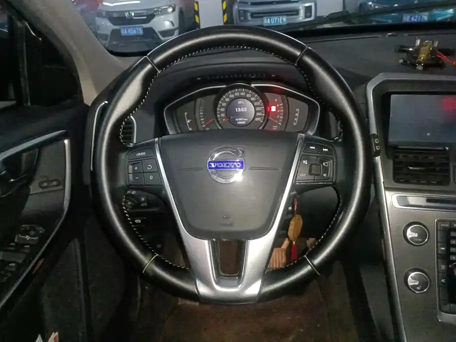 Volvo XC60 (Import) — миниатюра 15