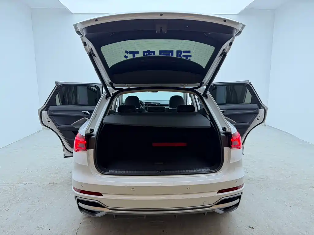 Audi Q3 — миниатюра 20