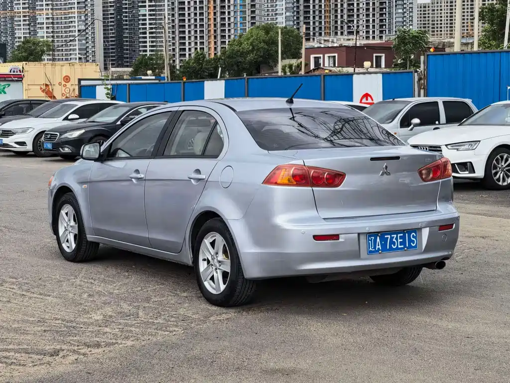 Mitsubishi Lancer EX — миниатюра 9