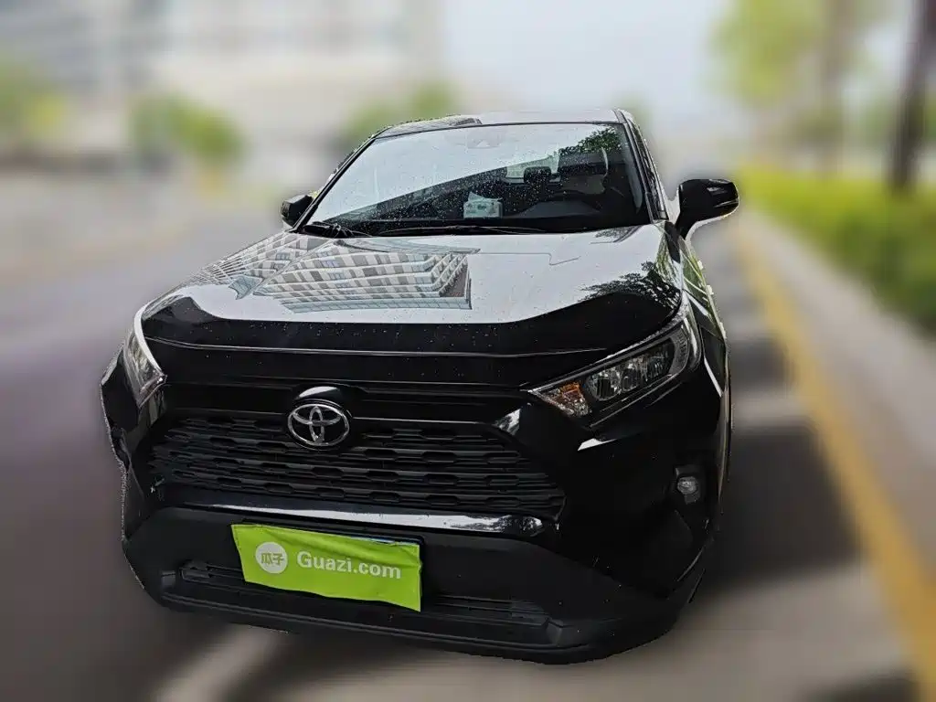 Toyota RAV4 — миниатюра 2
