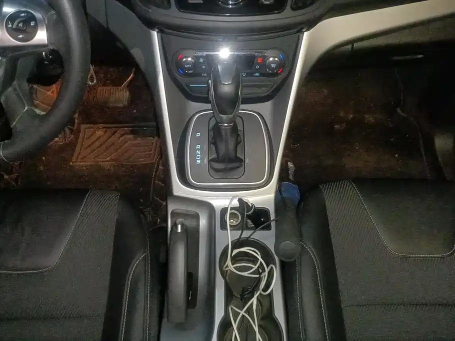 Ford Kuga — миниатюра 16