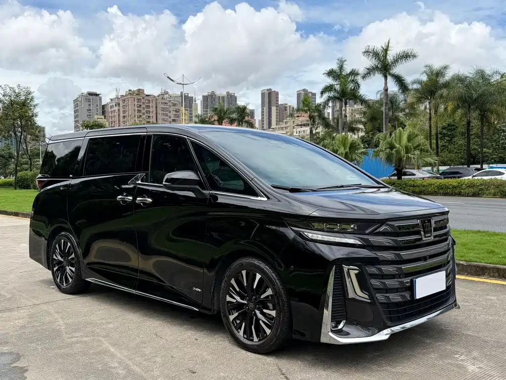 Toyota Vellfire — миниатюра 3