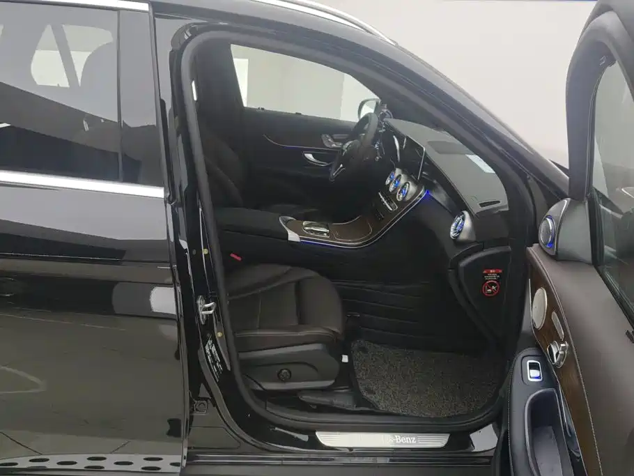 Mercedes-Benz GLC — миниатюра 8