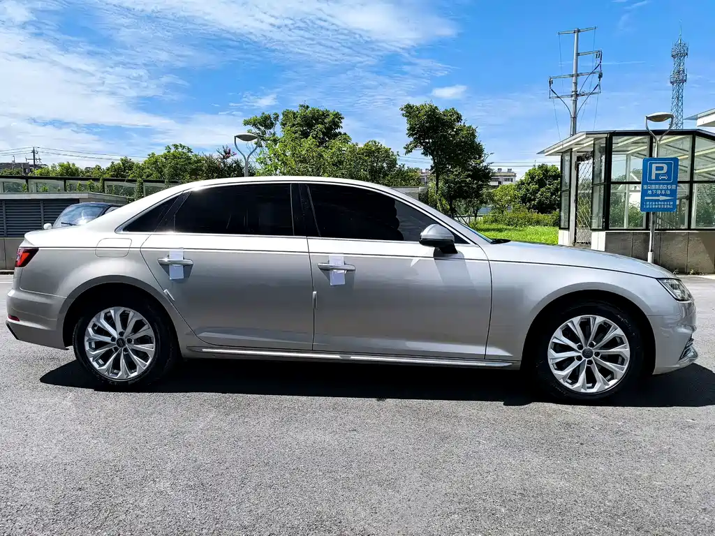 Audi A4L — миниатюра 27