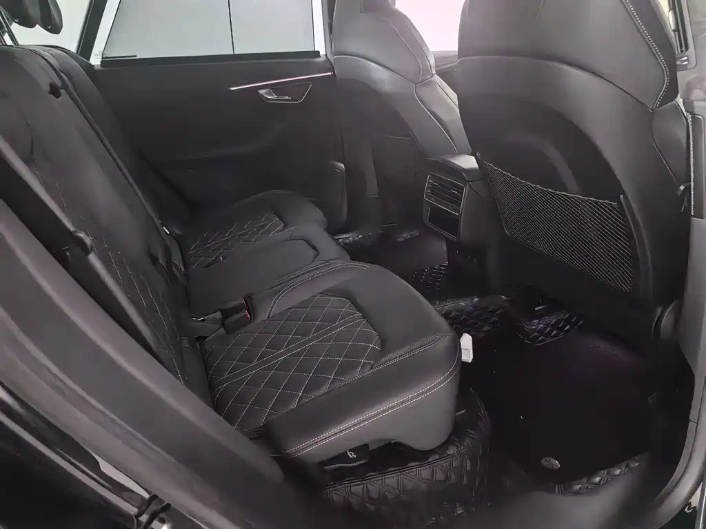 Audi Q8 — миниатюра 5