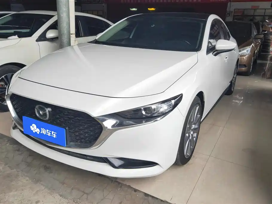 Mazda 3 Axela 2021