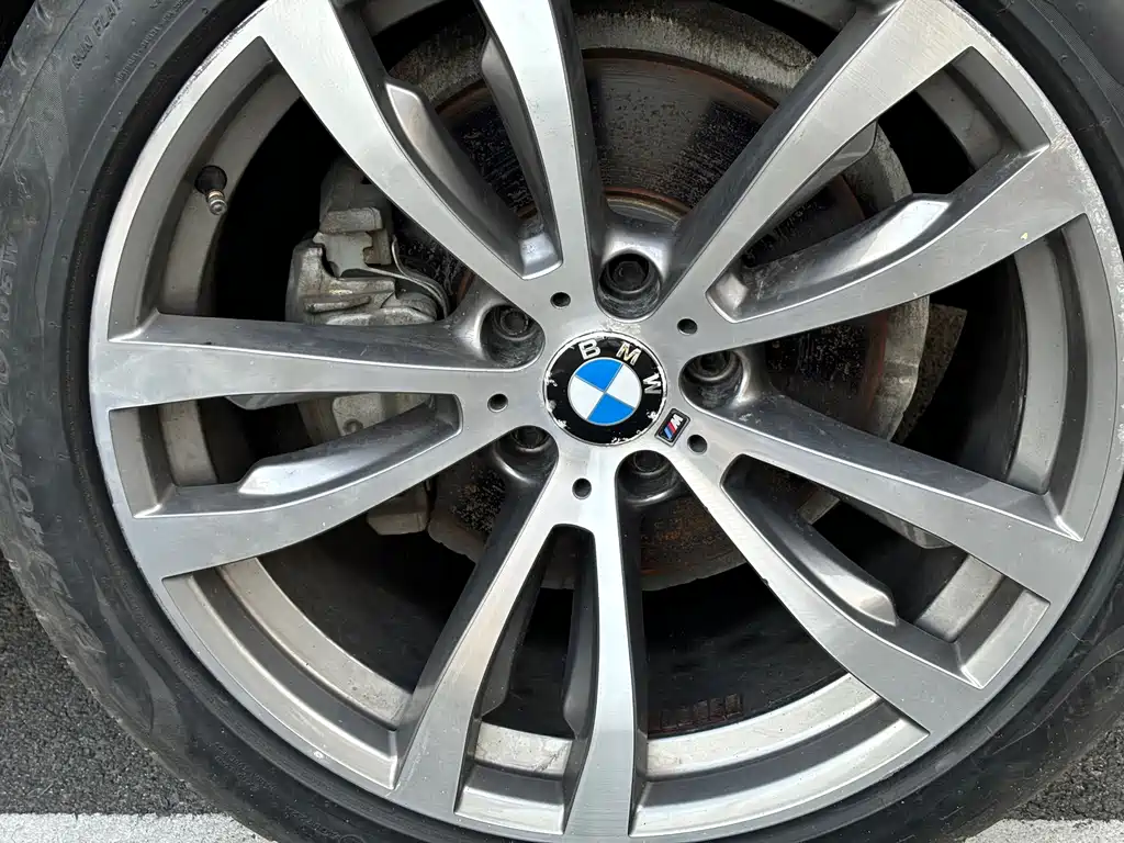 BMW X6 — миниатюра 23