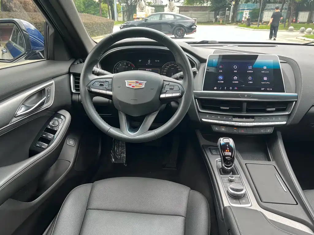 Cadillac CT5 — миниатюра 10