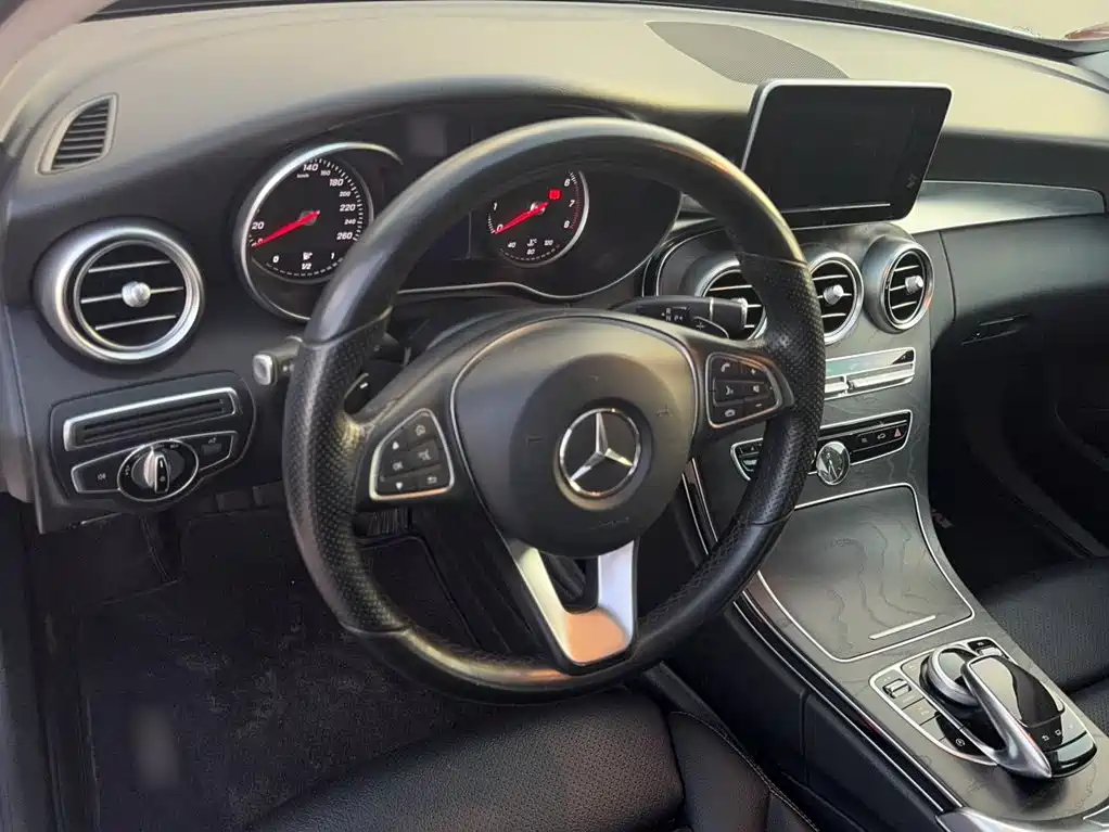 Mercedes-Benz C-Class (Import) — миниатюра 21