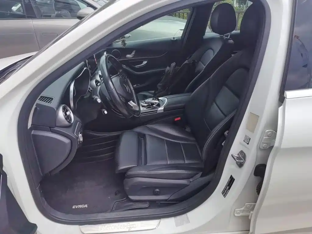 Mercedes-Benz C-Class (Import) — миниатюра 11