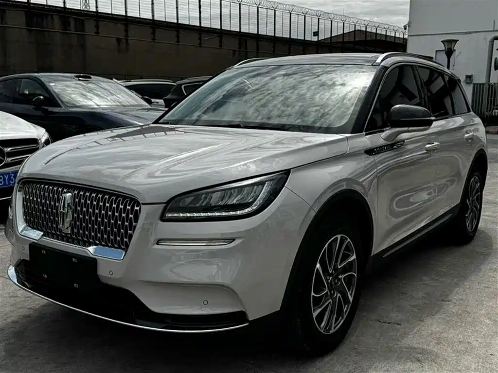 Lincoln Corsair 2021