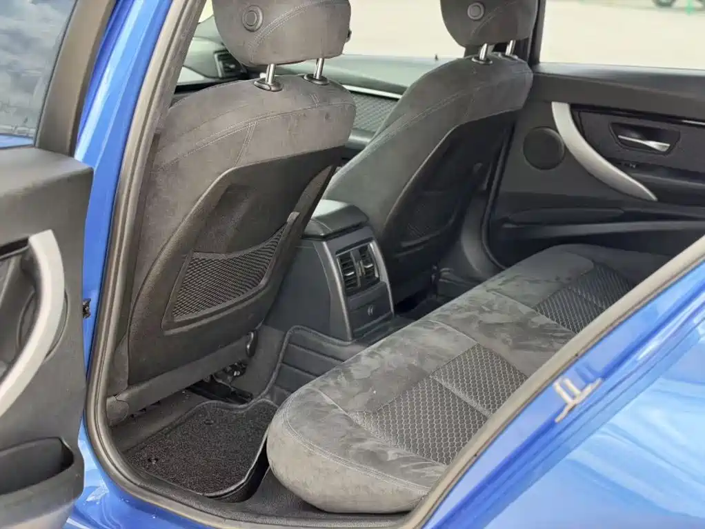 BMW 3 Series — миниатюра 18