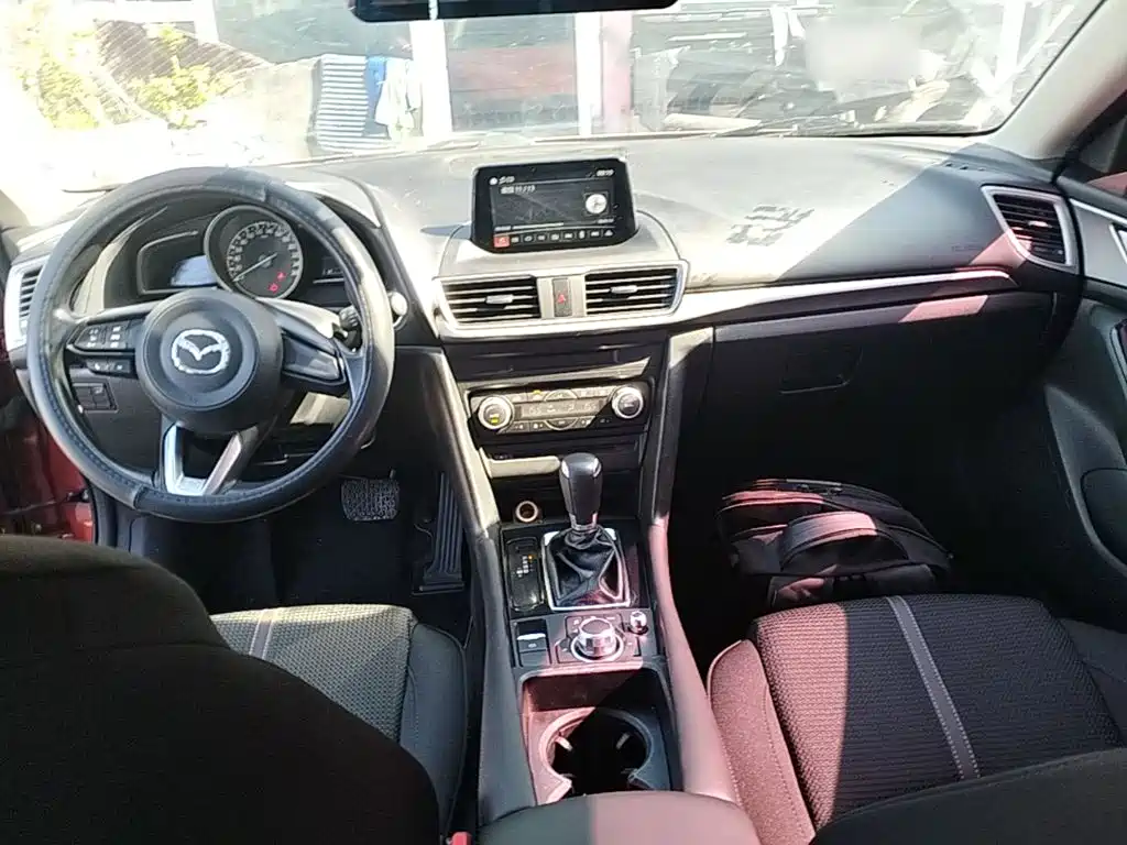Mazda 3 Axela — миниатюра 10
