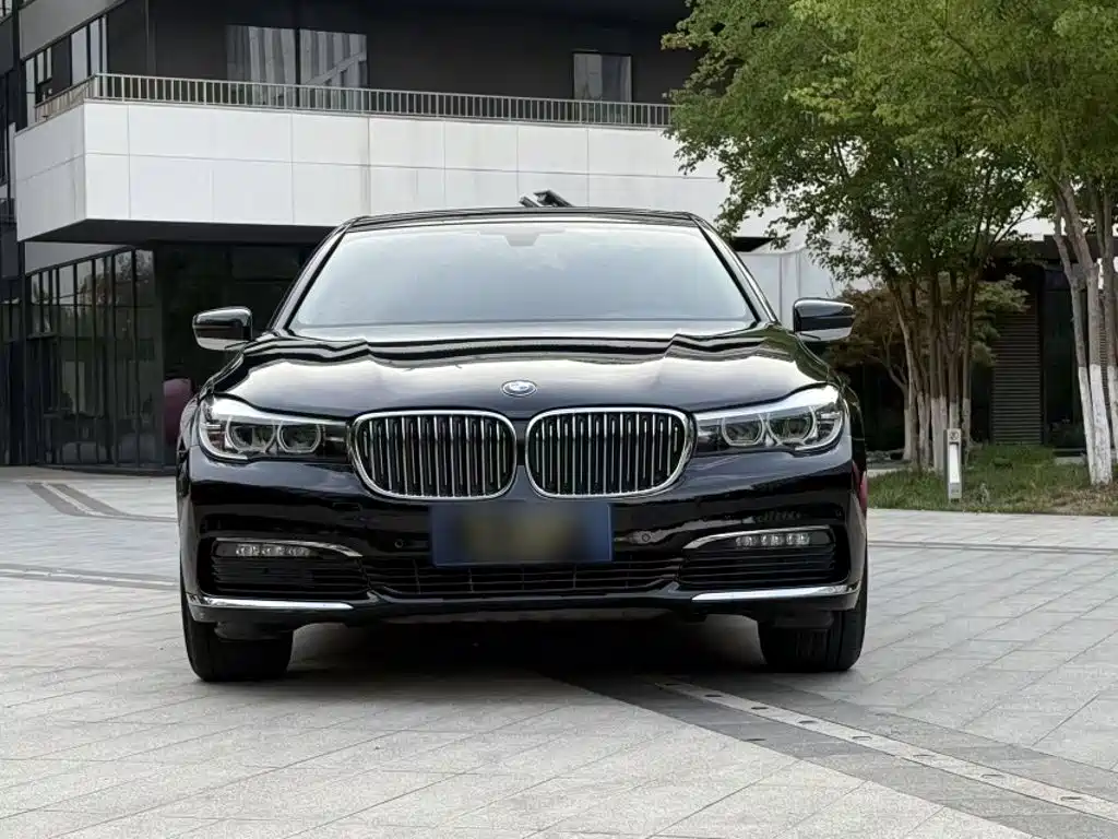 BMW 7 Series 7 2017 730Li Lead