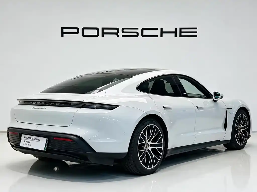 Porsche Taycan — миниатюра 4