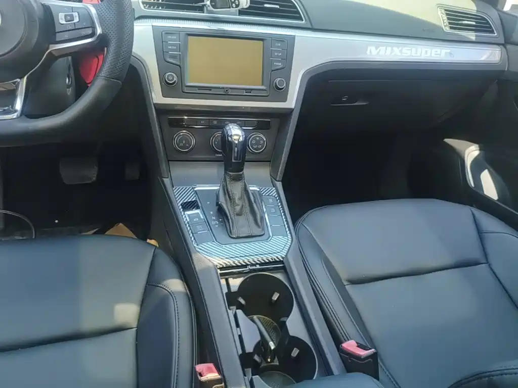 Volkswagen Lamando — миниатюра 14
