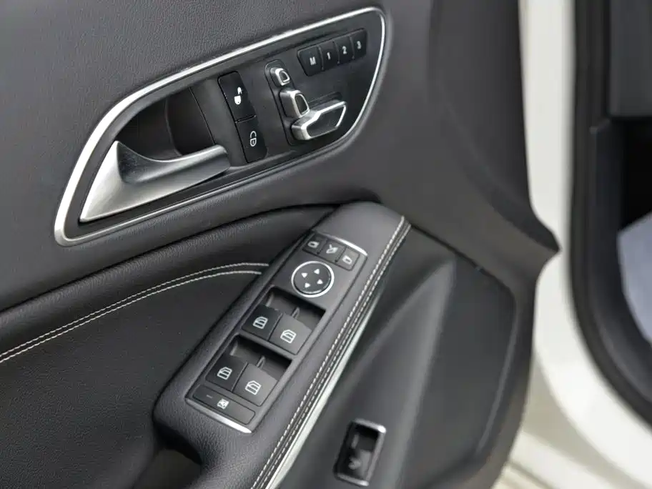 Mercedes-Benz CLA (Import) — миниатюра 9