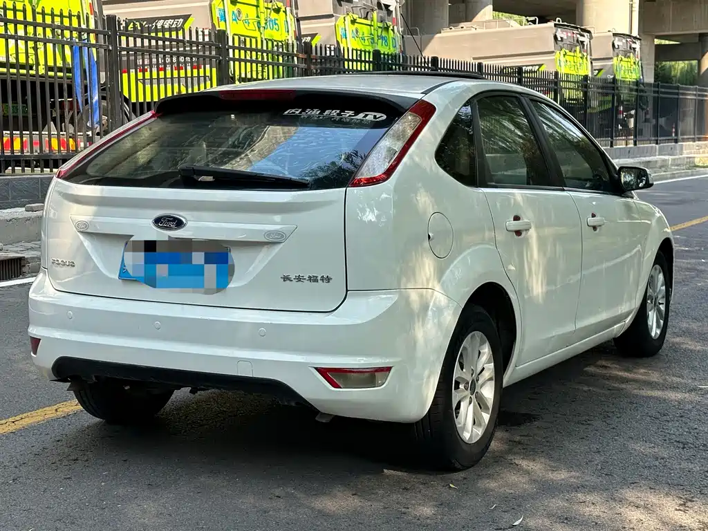 Ford Focus — миниатюра 4