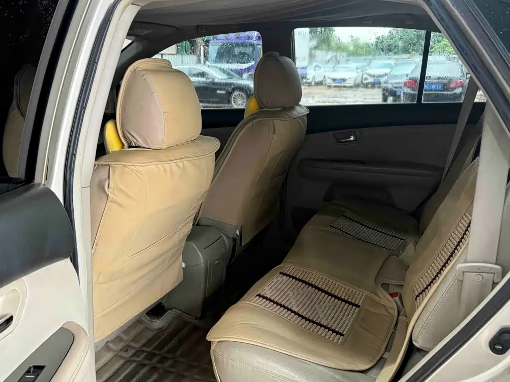 BYD S6 — миниатюра 5
