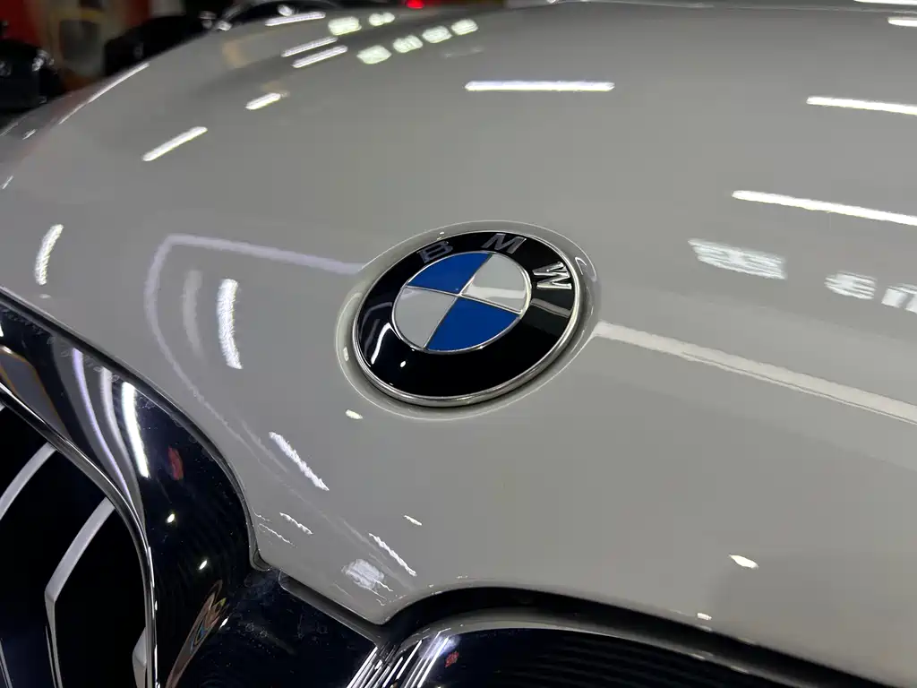 BMW 5 Series — миниатюра 14