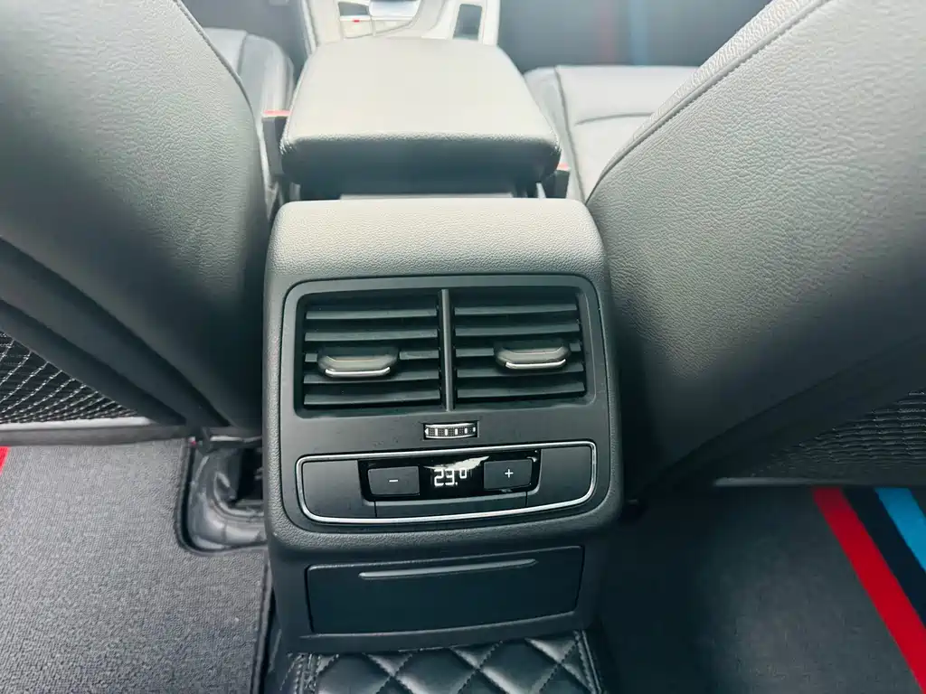 Audi A4L — миниатюра 18