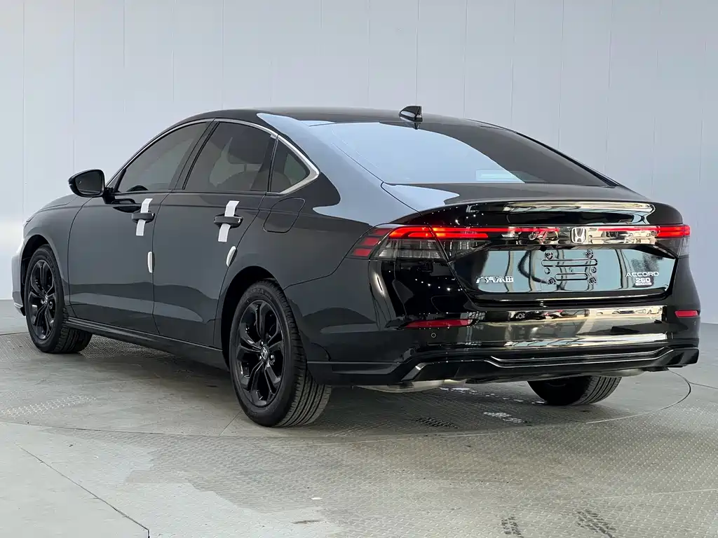 Honda Accord — миниатюра 15