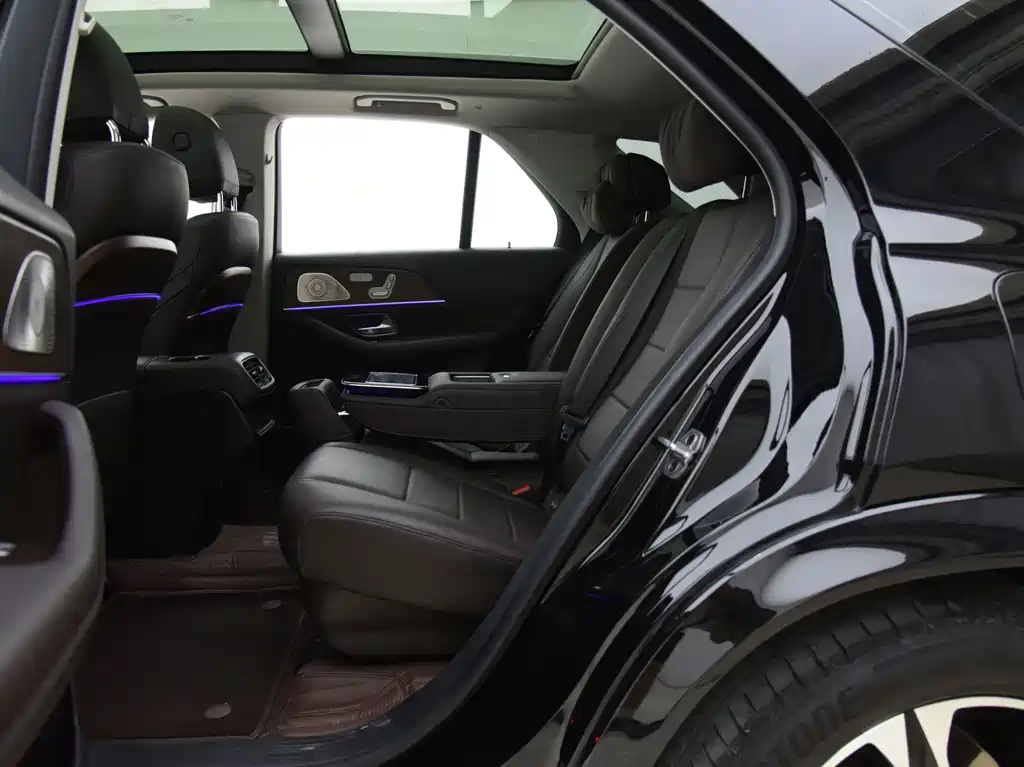 Mercedes-Benz GLE New Energy — миниатюра 13