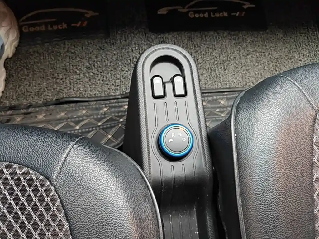 Wuling MINIEV — миниатюра 14