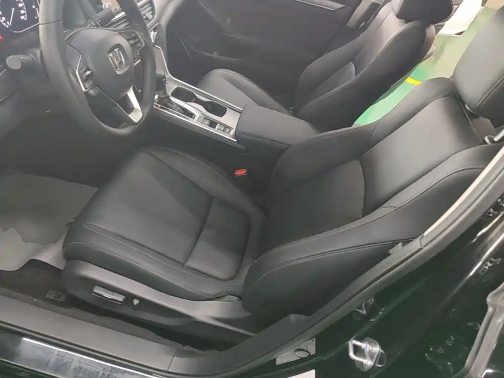 Honda Accord — миниатюра 15