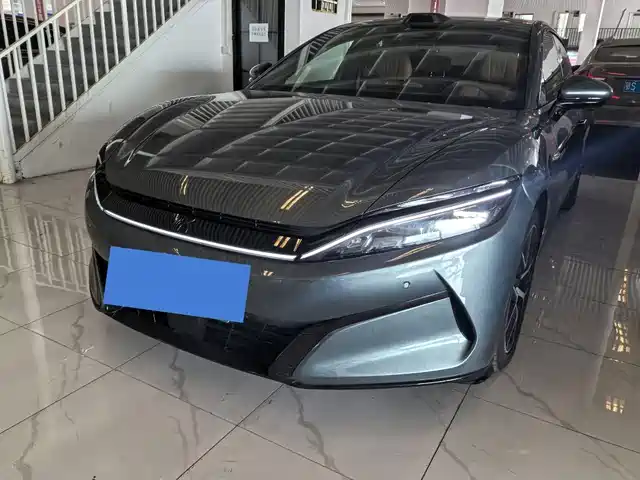 BYD HAN L 2025