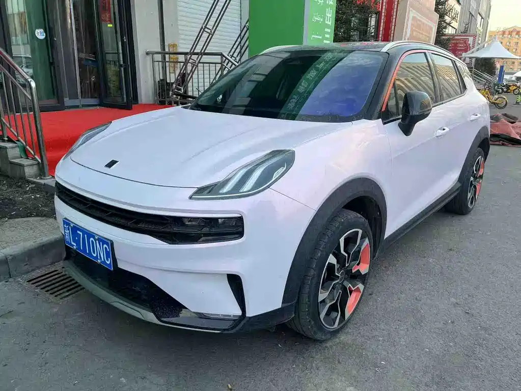 Lynk & Co 06 2022