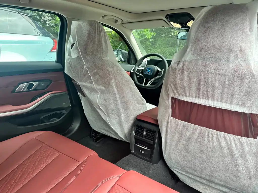 BMW 3 Series — миниатюра 8