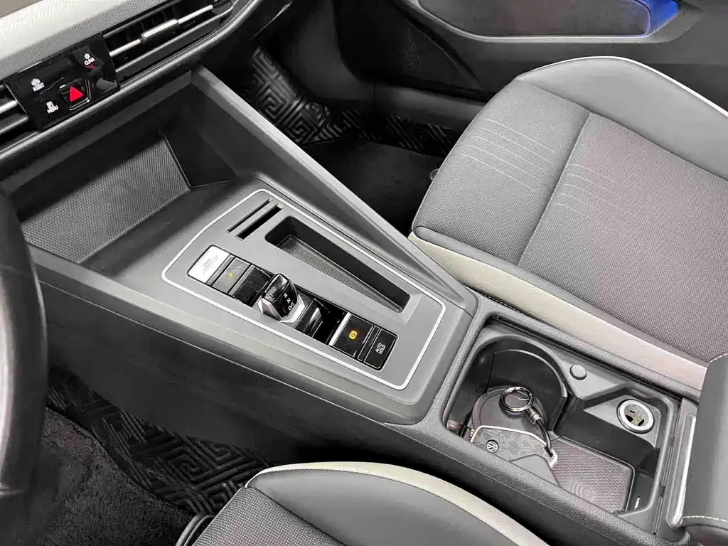 Volkswagen Golf — миниатюра 20