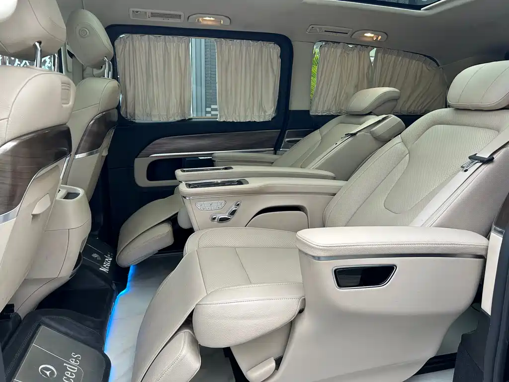 Mercedes-Benz V-Class V 2022 V 260 Luxury
