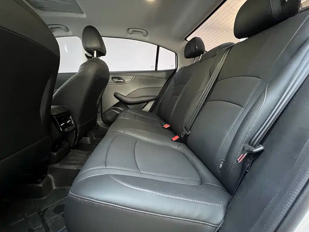Roewe i5 — миниатюра 12