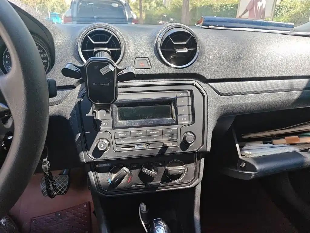 Jetta VA3 — миниатюра 6