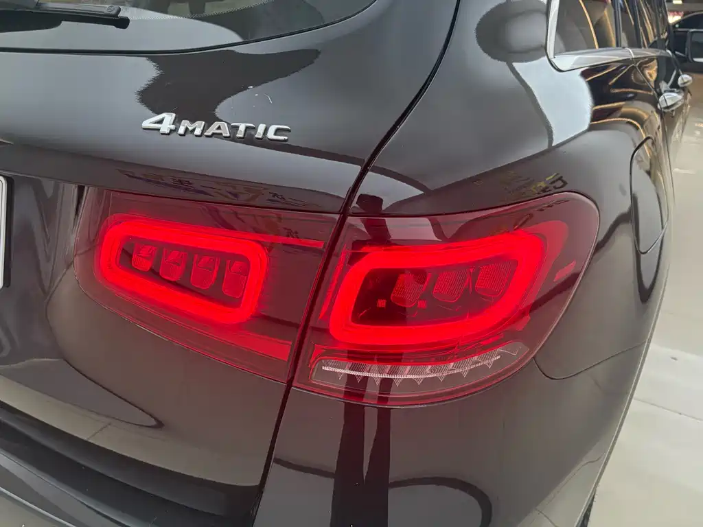 Mercedes-Benz GLC — миниатюра 12