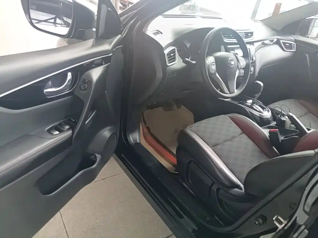Nissan Qashqai — миниатюра 16