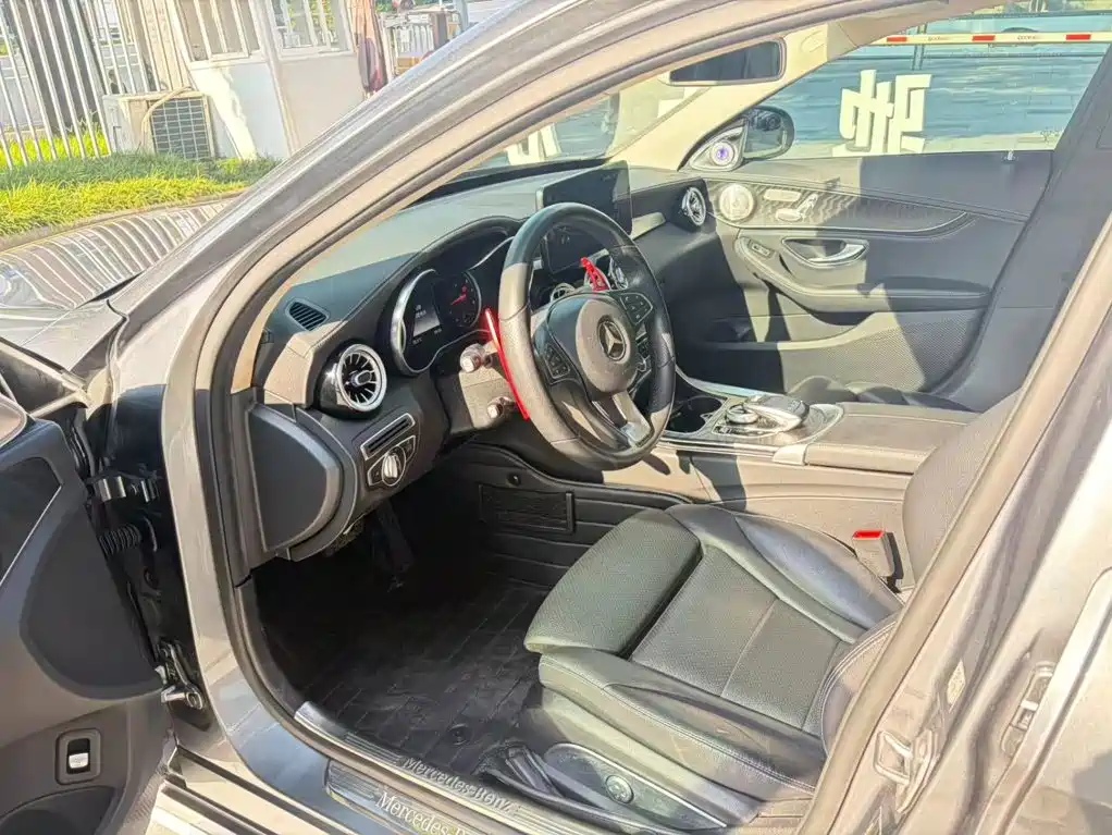 Mercedes-Benz C-Class — миниатюра 14