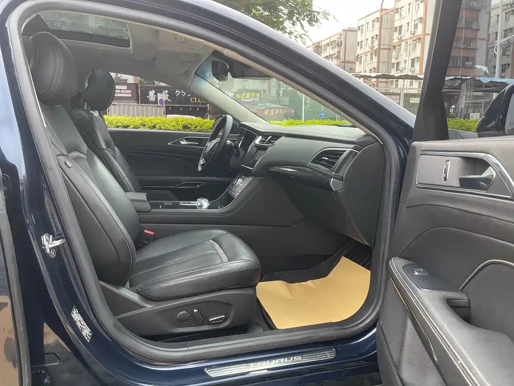 Ford Taurus — миниатюра 8