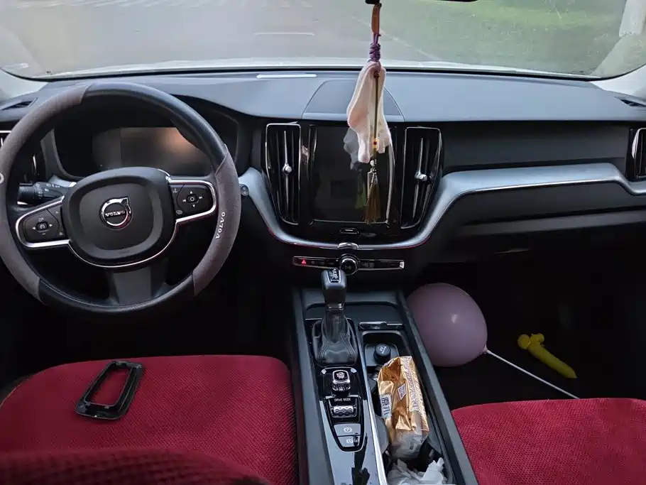 Volvo XC60 — миниатюра 12