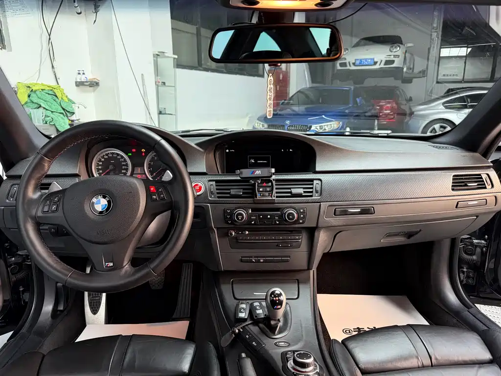 BMW M3 — миниатюра 8