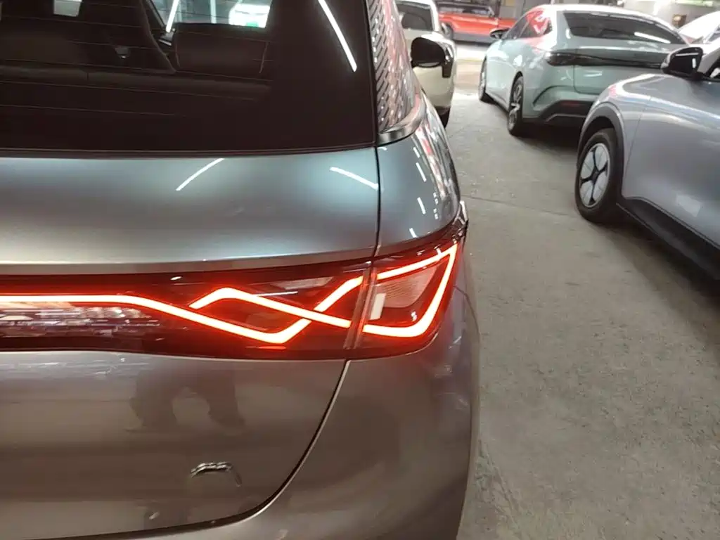BYD Dolphin — миниатюра 8