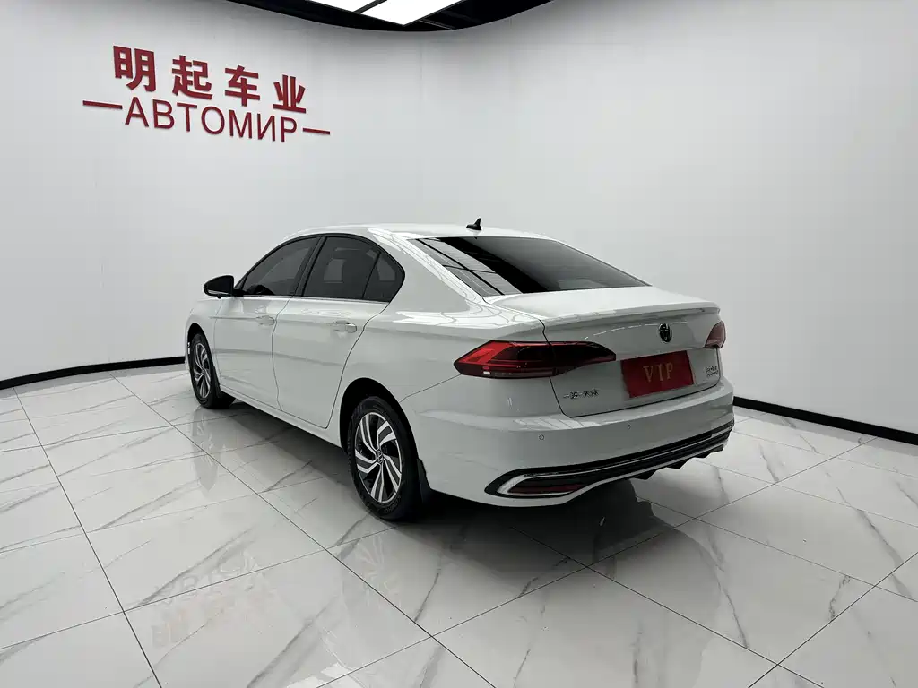 Volkswagen Bora 2023 200TSI DSG