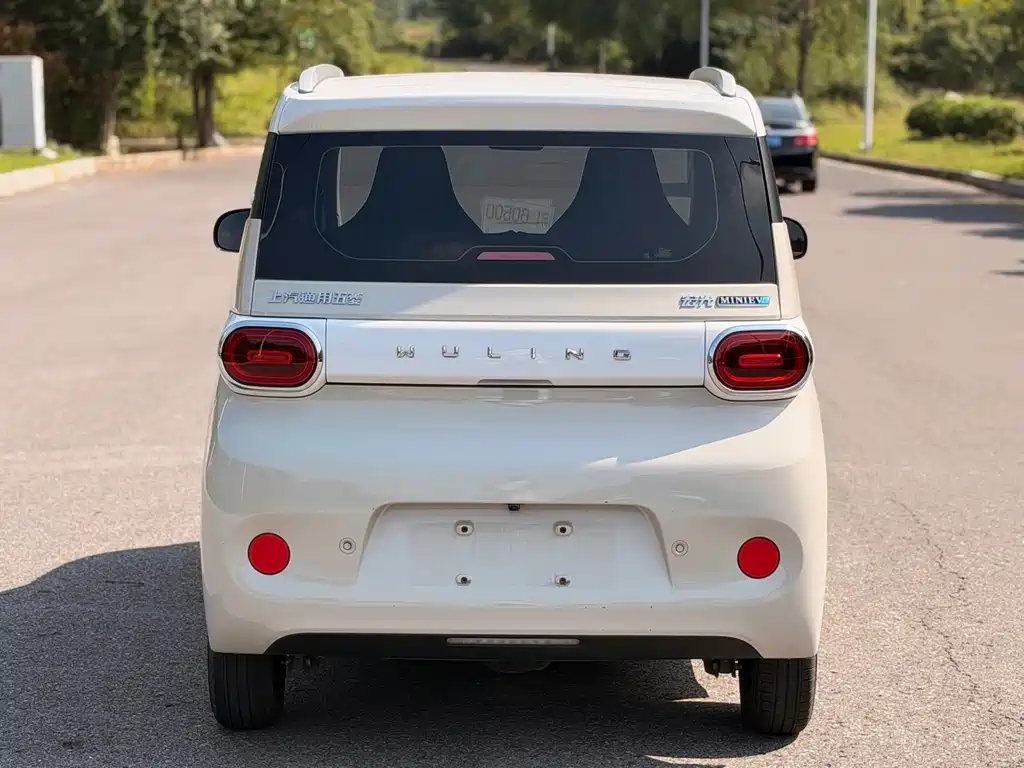 Wuling MINIEV — миниатюра 14