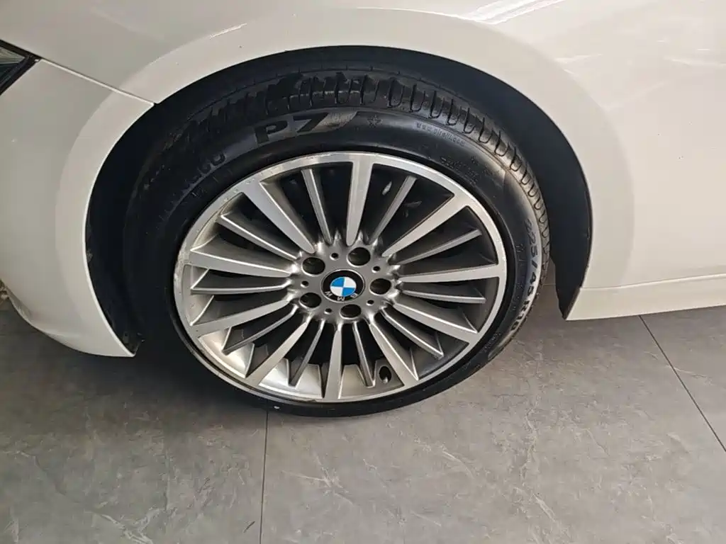 BMW 3 Series — миниатюра 23
