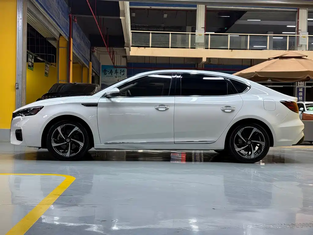MG MG6 — миниатюра 8