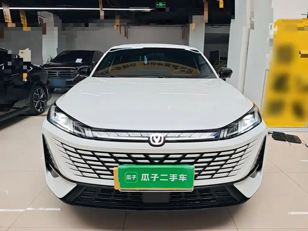 Changan Eado — миниатюра 3