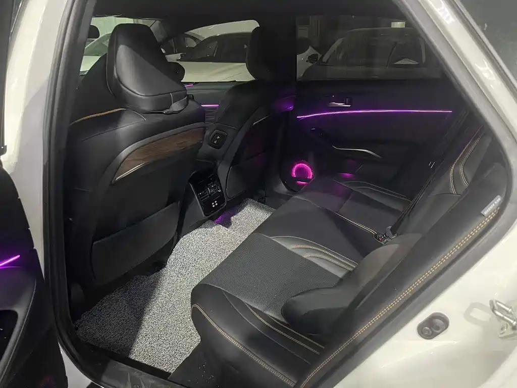 Toyota Avalon — миниатюра 4