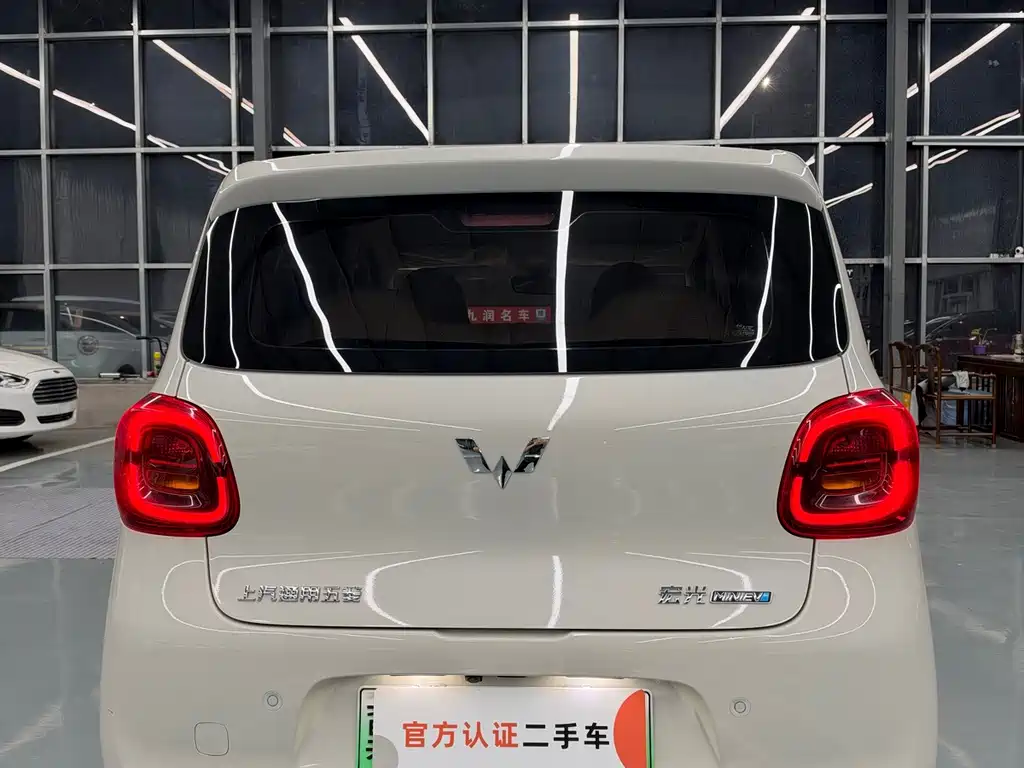 Wuling MINIEV — миниатюра 12